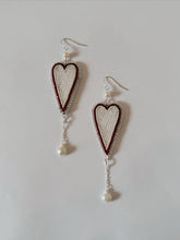 Load image into Gallery viewer, Hearts +Pearls
