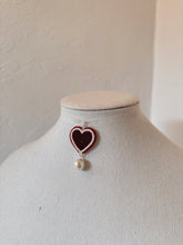 Load image into Gallery viewer, Hearts +Pearls Ribbon Choker
